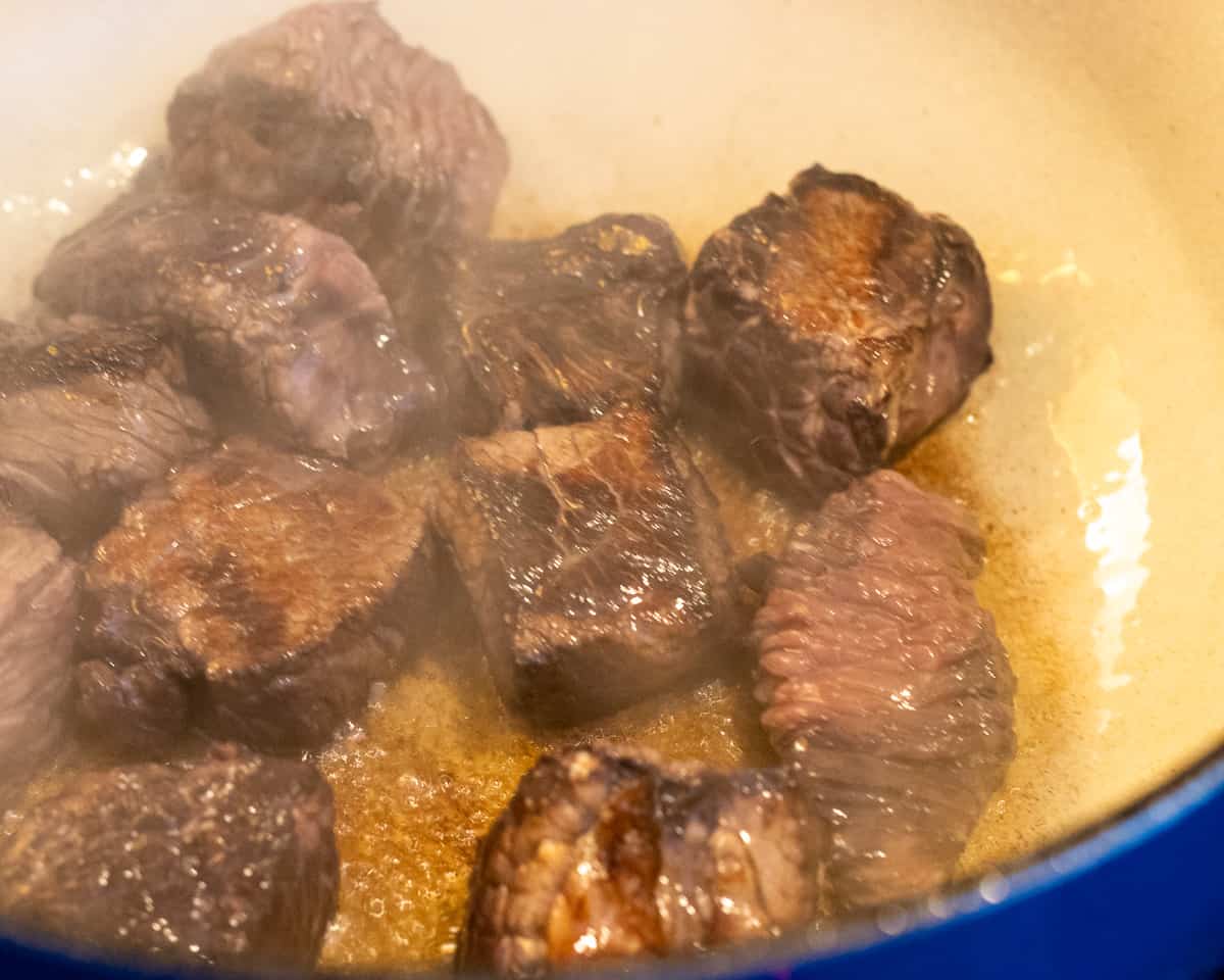 searing beef in dutch oven