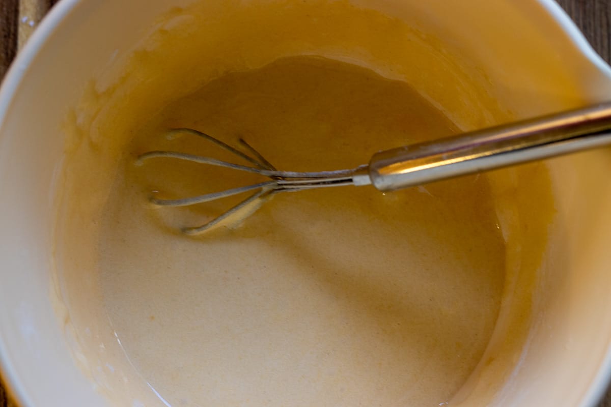 mixture of flour, sugar, eggs and cornflour for making creme patisserie