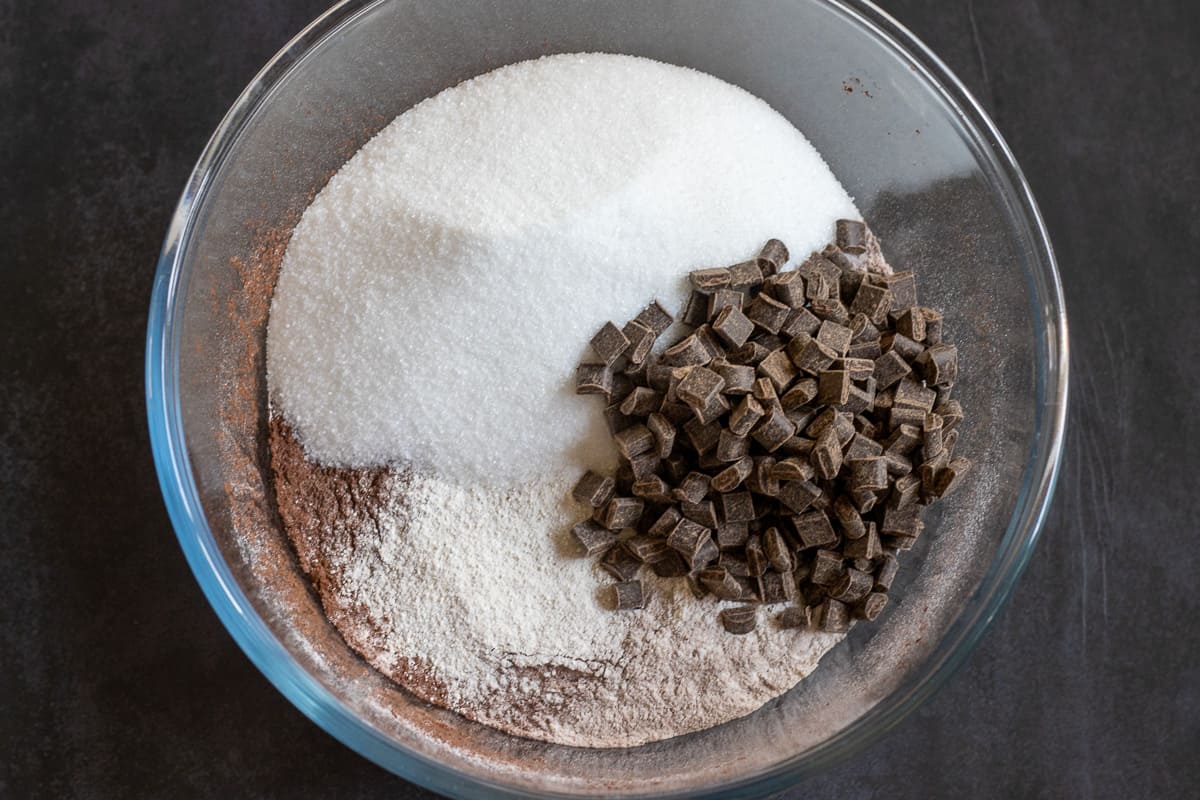 all the dry ingredients are placed in a bowl