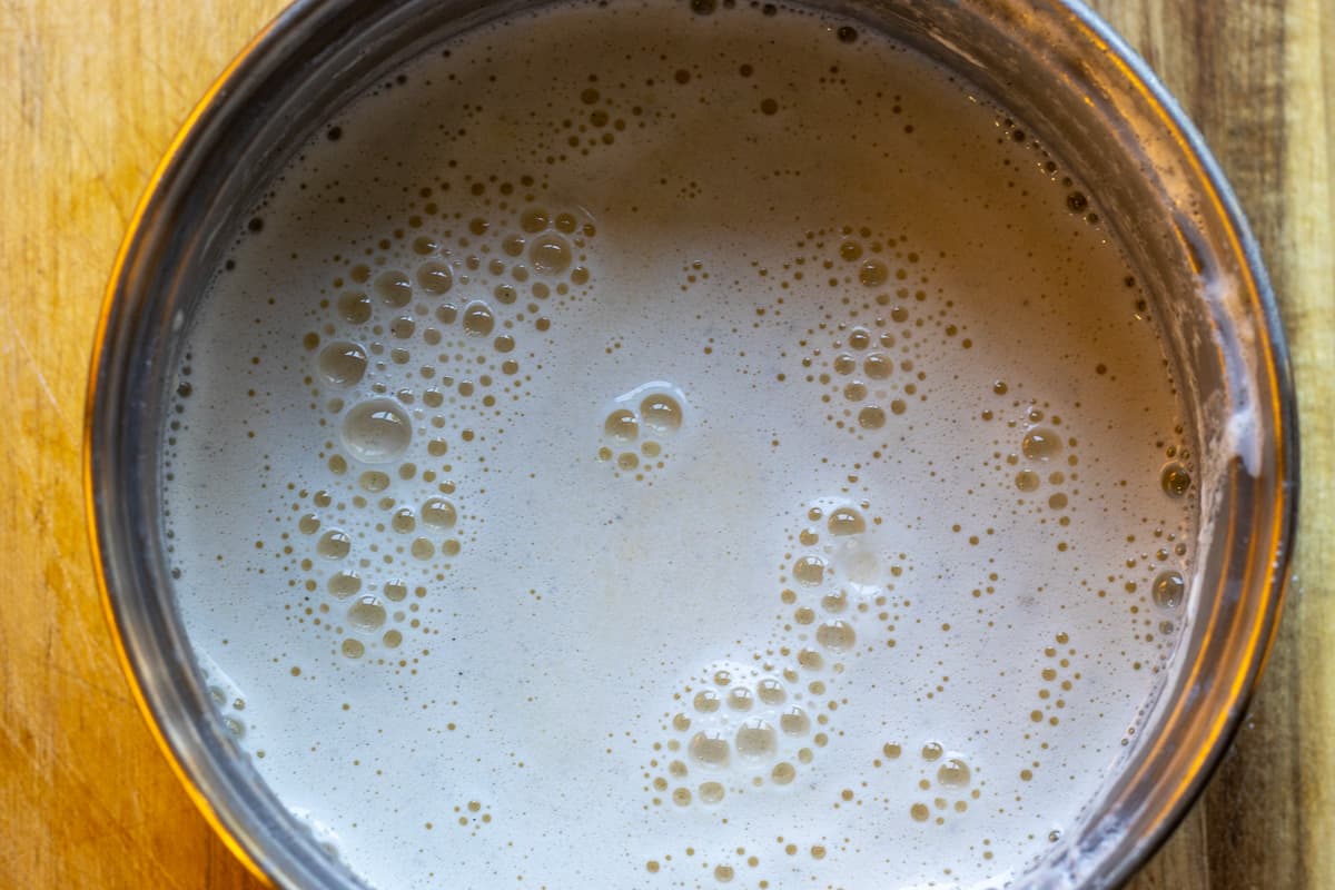 return the mixture into the saucepan