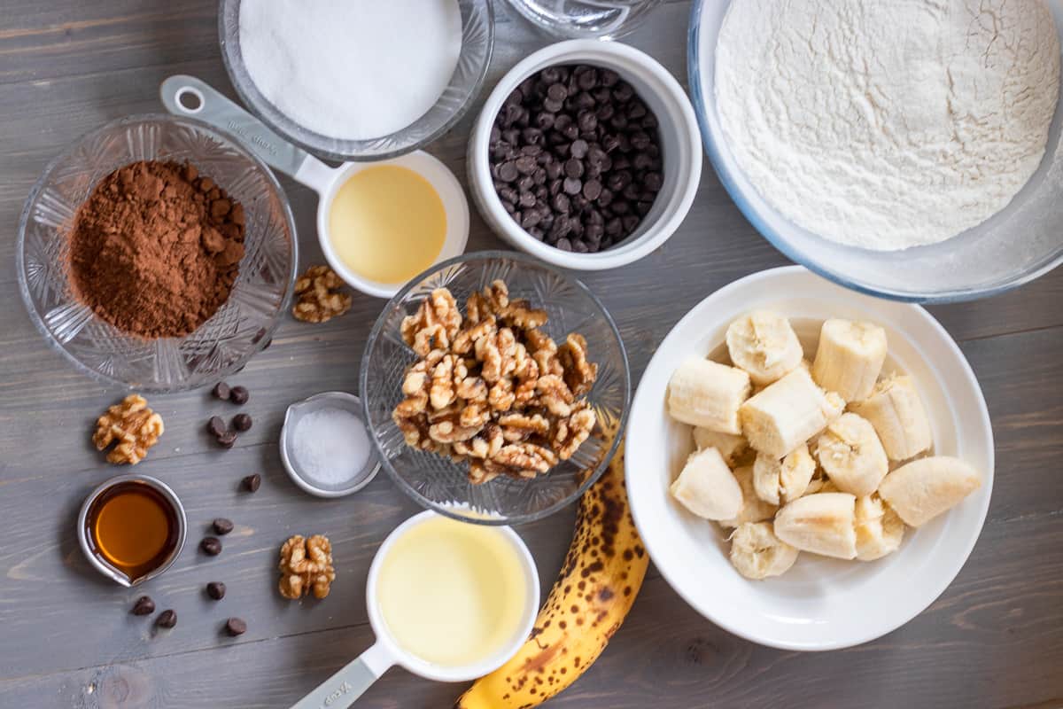 Ingredients needed to make vegan chocolate chip muffins.