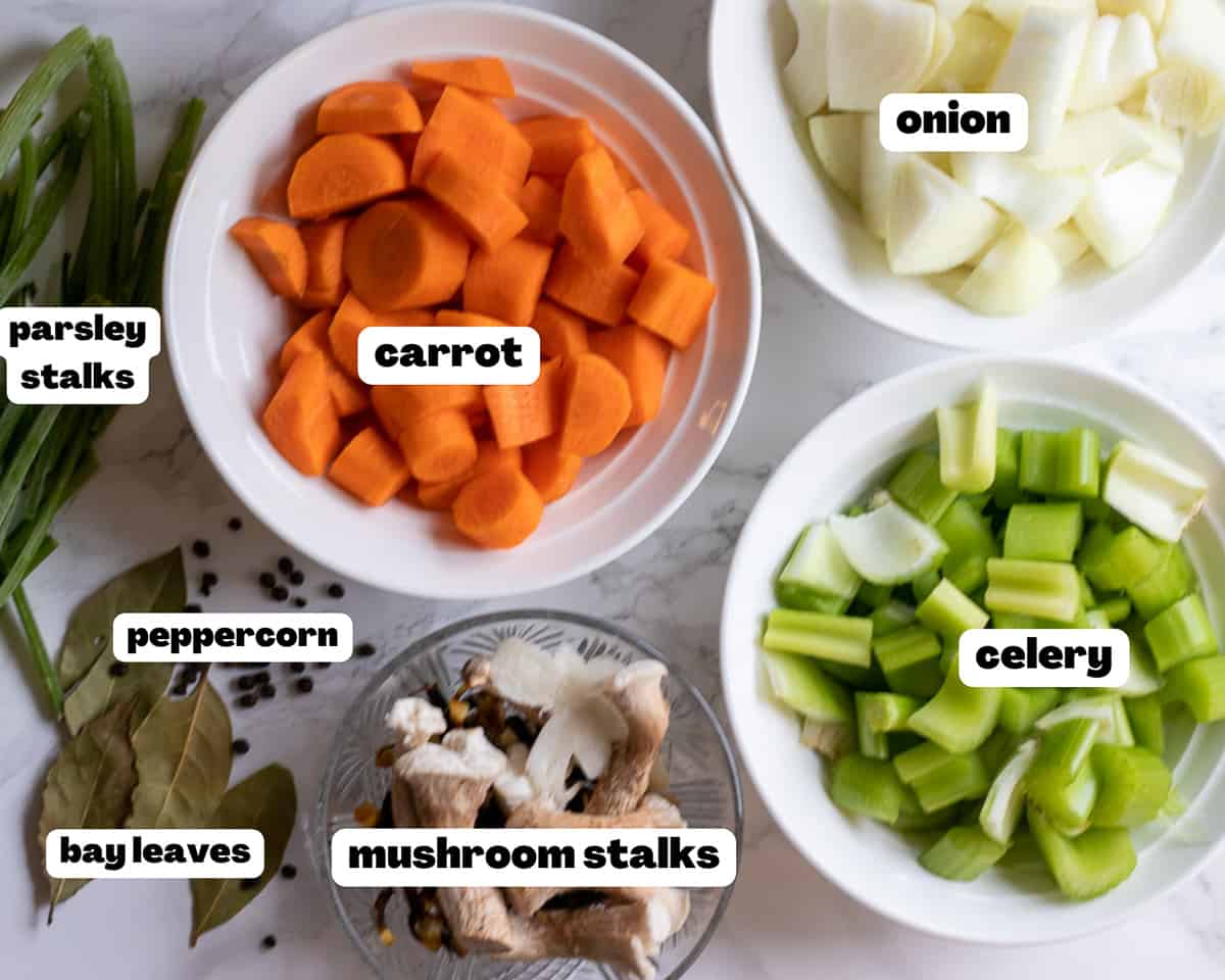 labeled picture of ingredients for vegetable stock