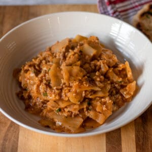 Turkish cabbage stew