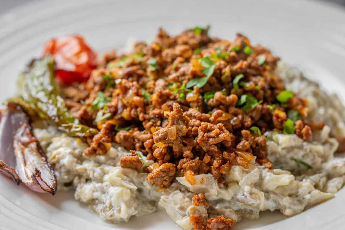 Ali nazik served with roasted veggies