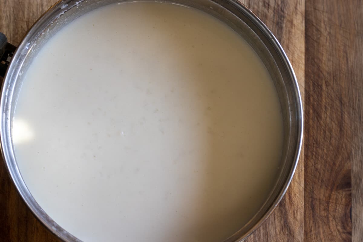 the egg&yoghurt mixture is added to boiled rice