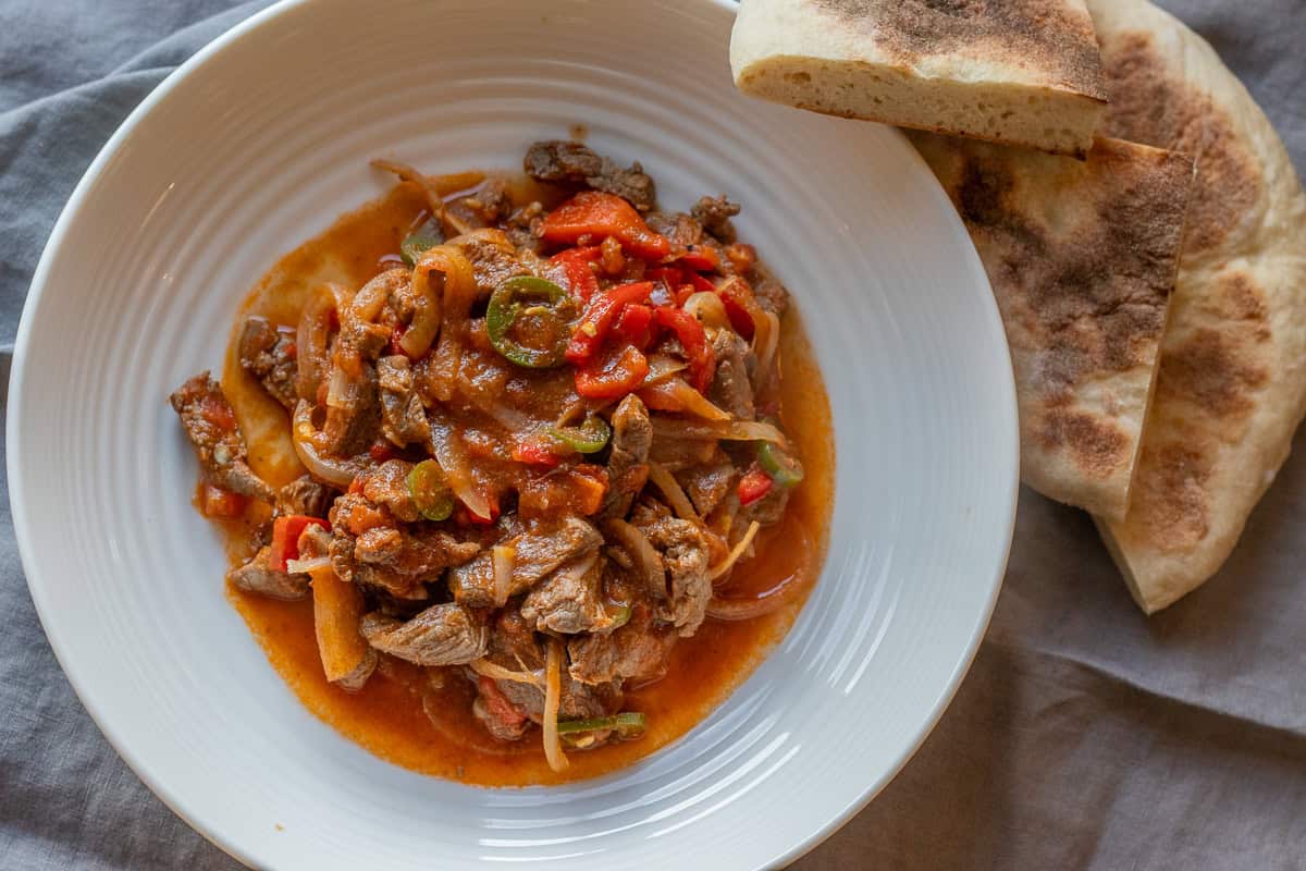 et some served with bazlama