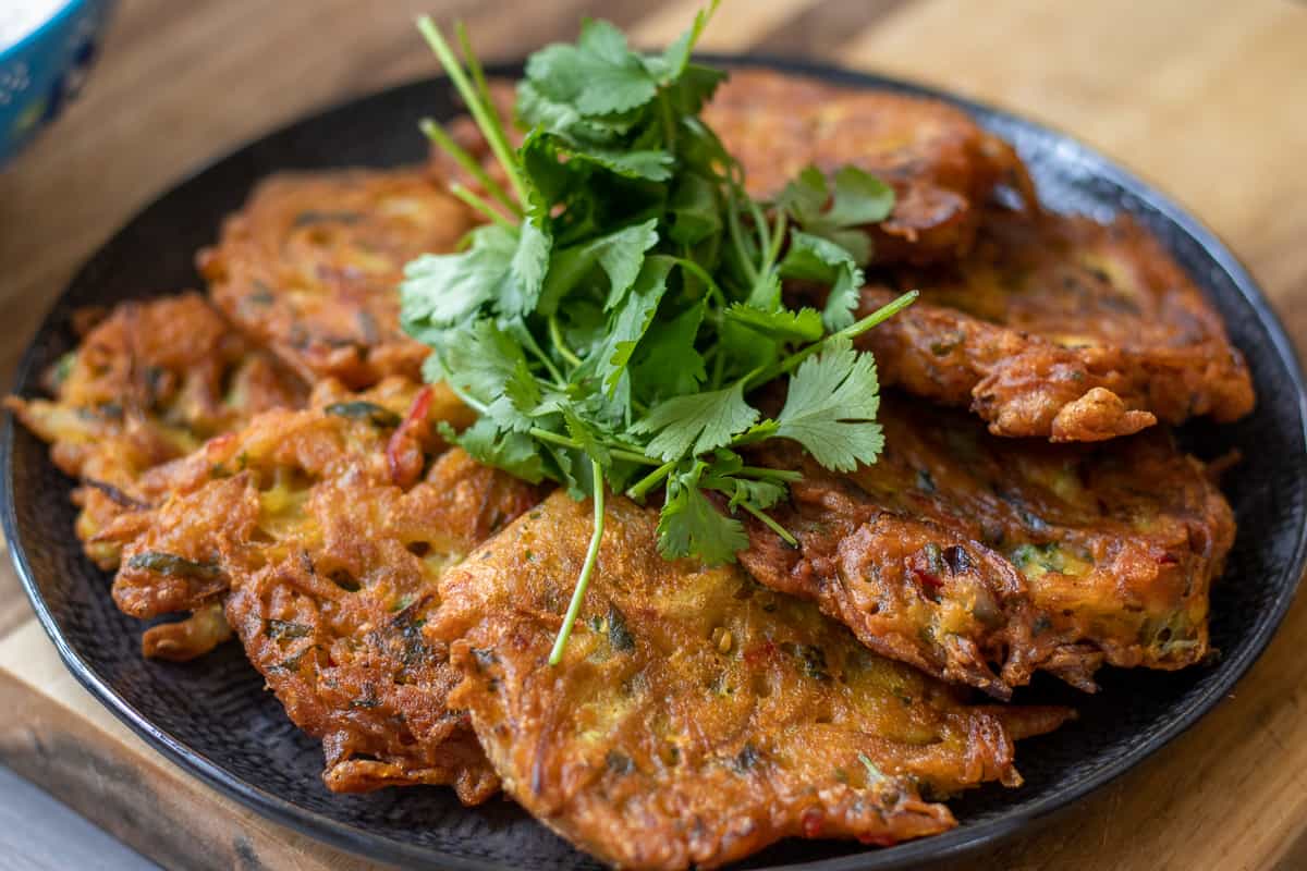 onion bhaji - onion pakora