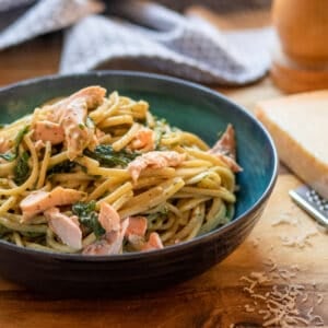 pasta with salmon and spinach