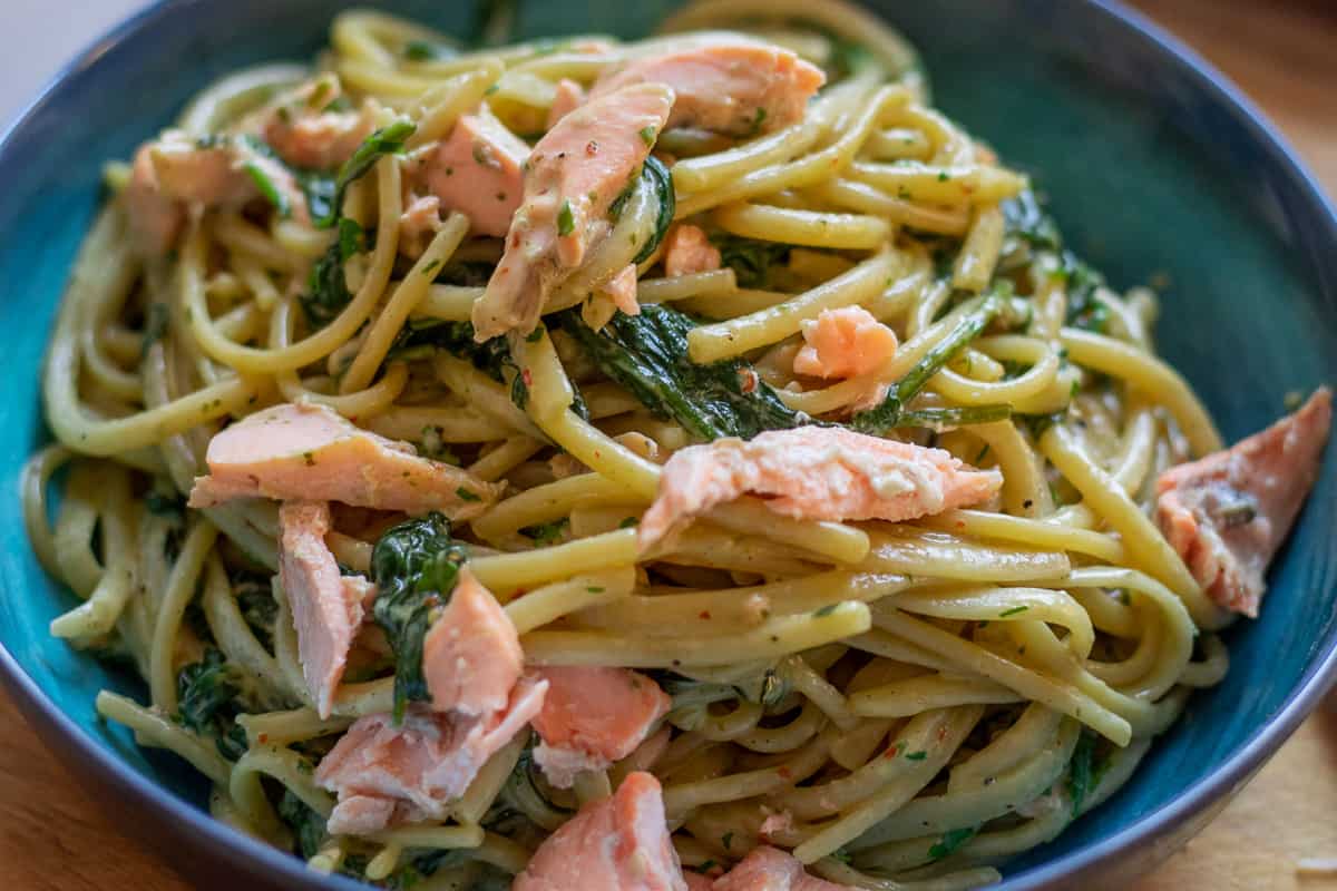 pasta with salmon and spinach