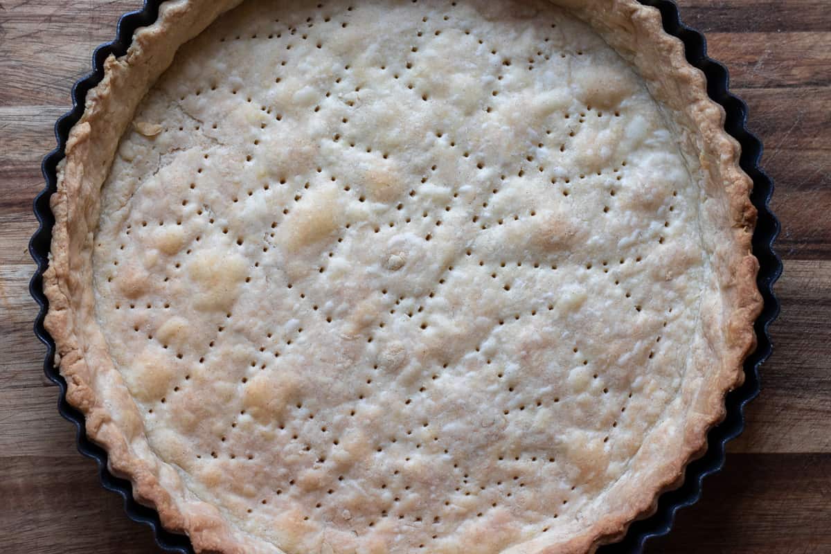 the crust is cooked and ready to be filled