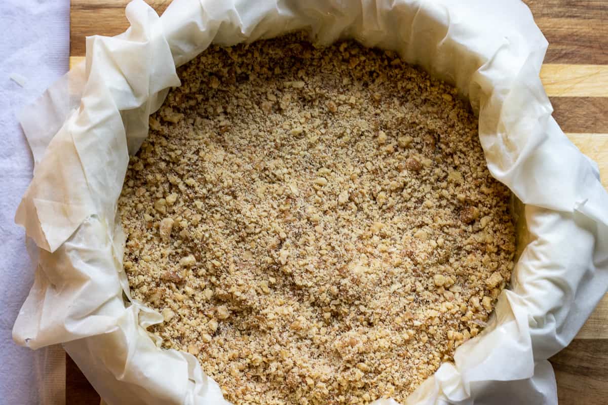 sprinkle on the walnuts evenly