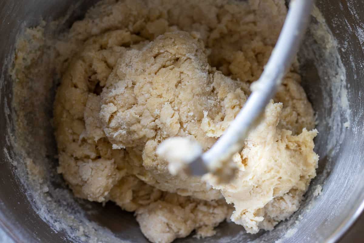 the flour, milk, sugar and yeast are mixed to form the dough for babka