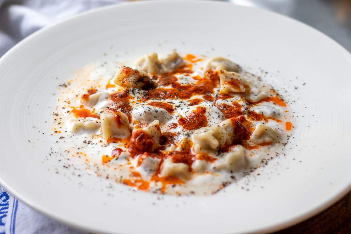 manti dumplings served on a plate