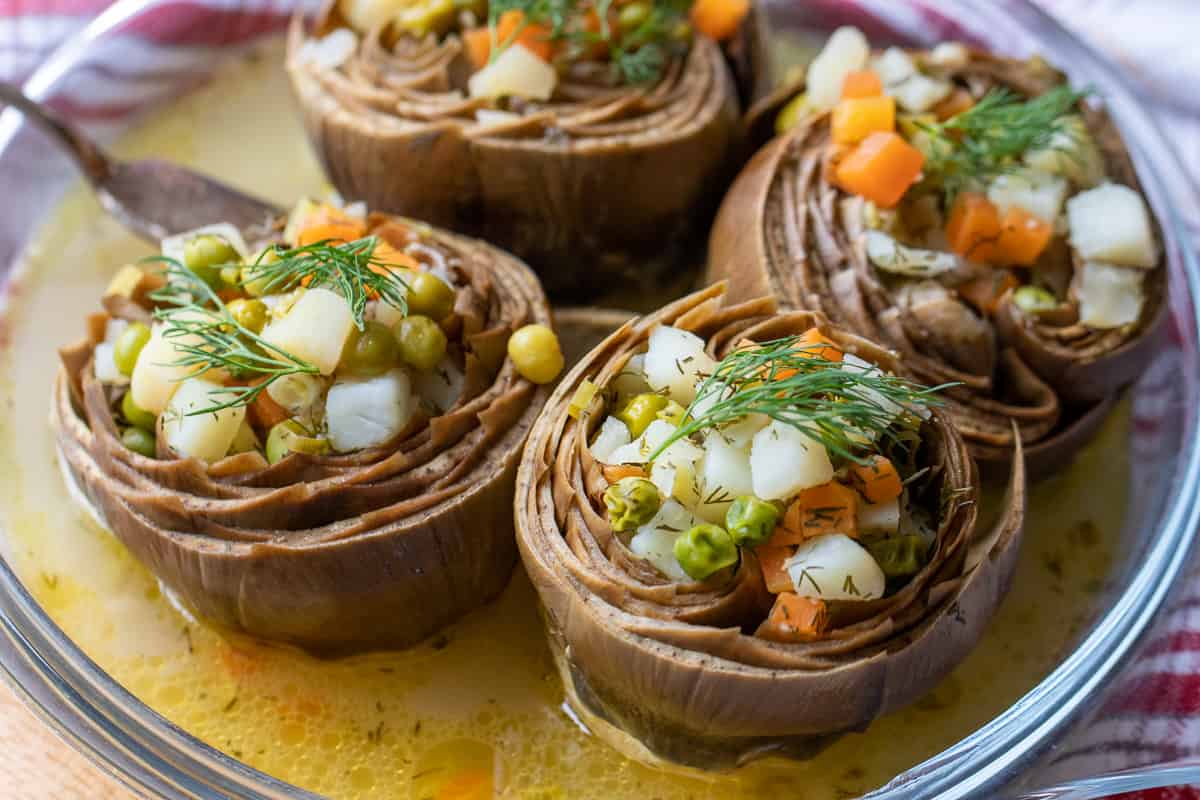 Zeytinyagli enginar - stuffed artichokes