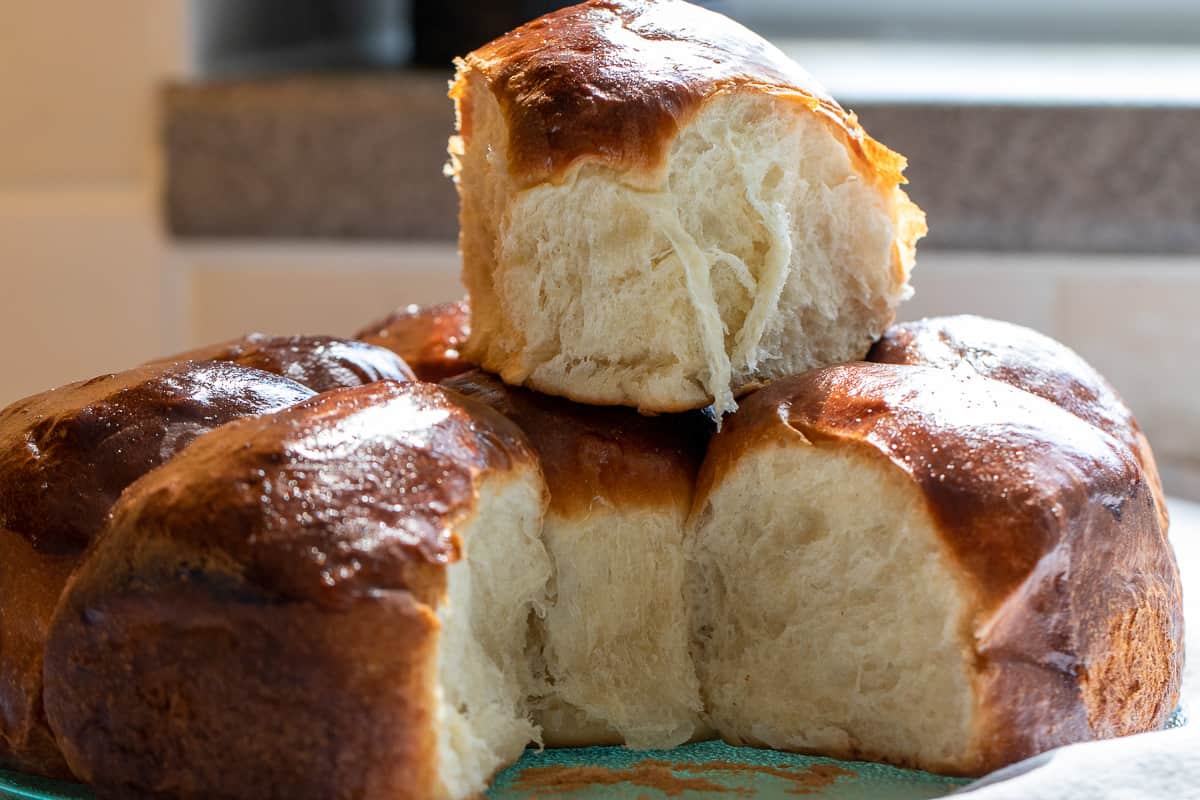 portioning the freshly baked Japanese milk bread buns