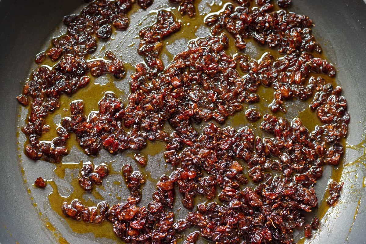 sautéed barberries with butter and sugar