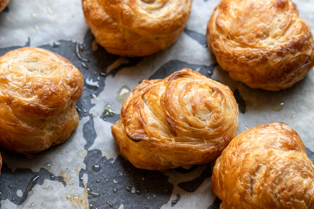 5 pieces of bozo pastry on a tray