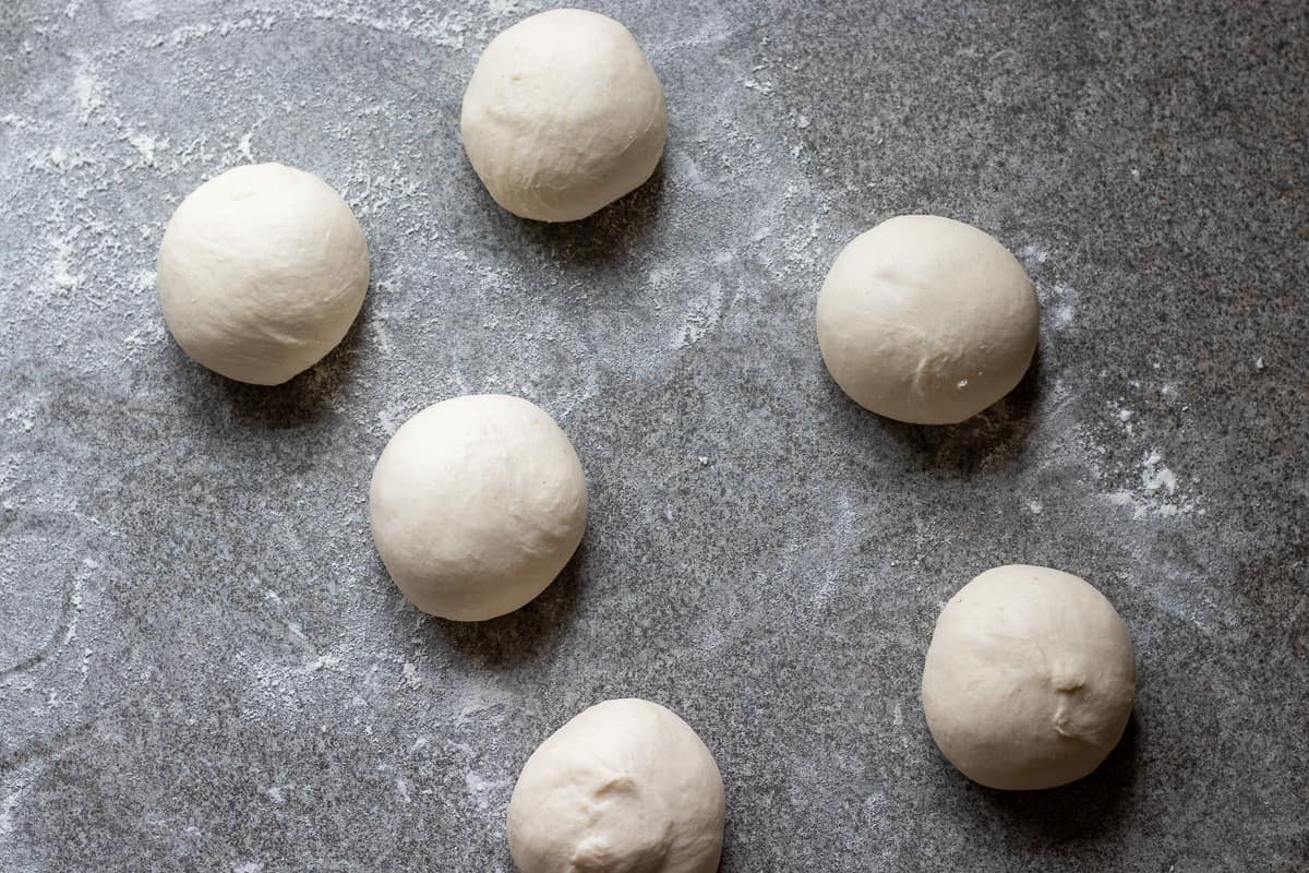 the boyoz dough is divided into 6 equal balls