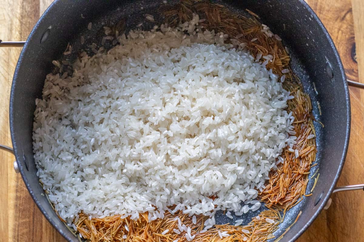 rice is added to browned vermicelli