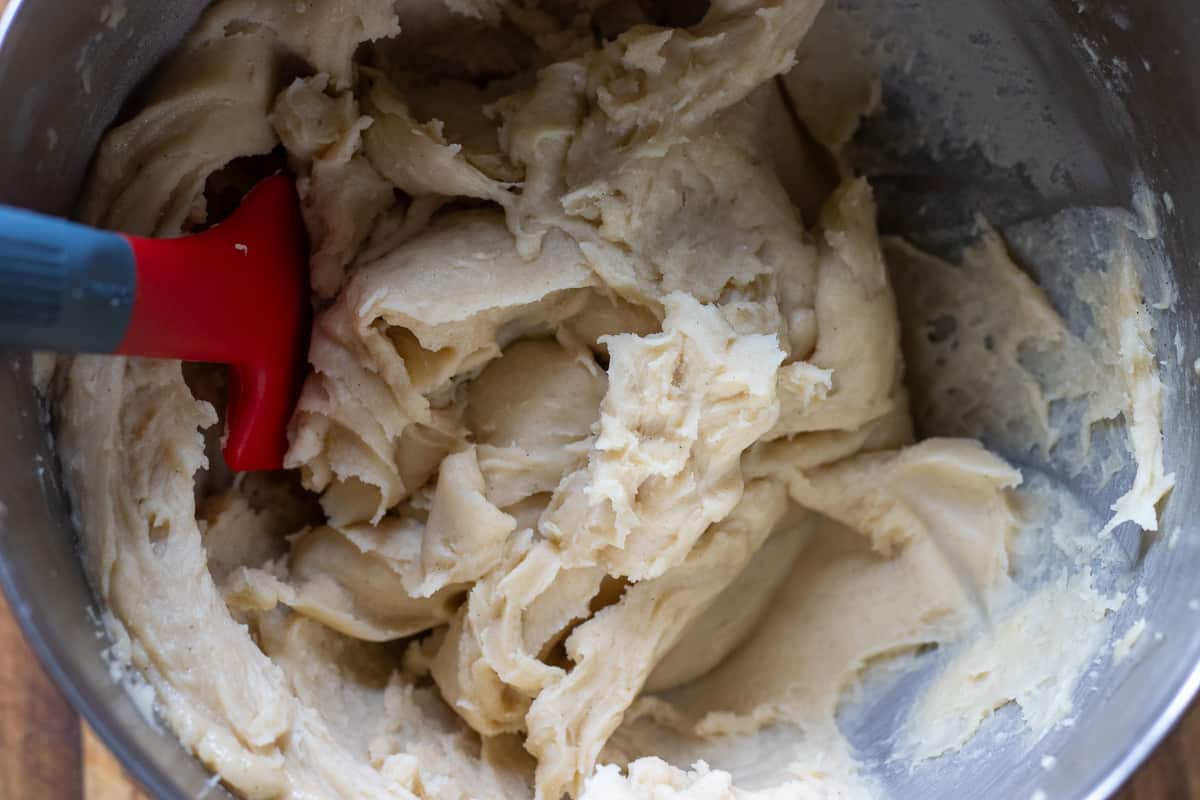 starch and vinegar are incorporated to the dough