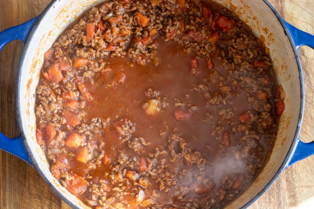 the meat sauce is ready to cook