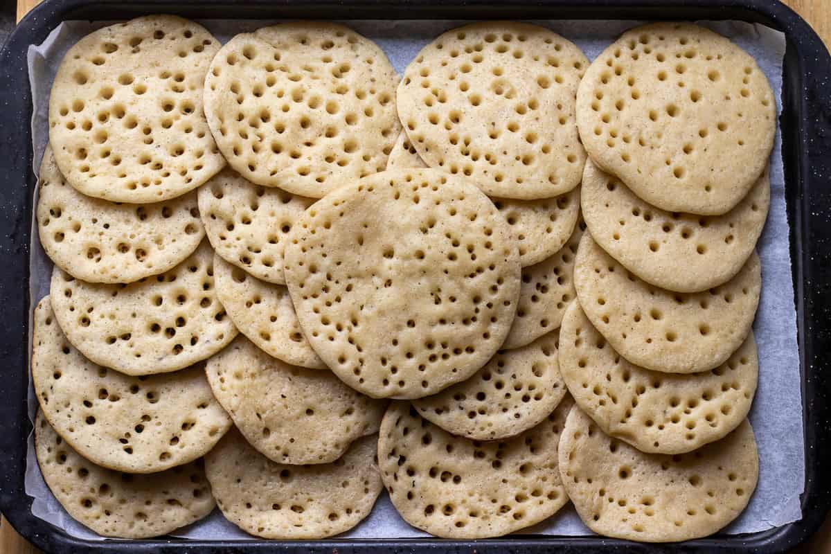 21 pieces of katayef pancakes