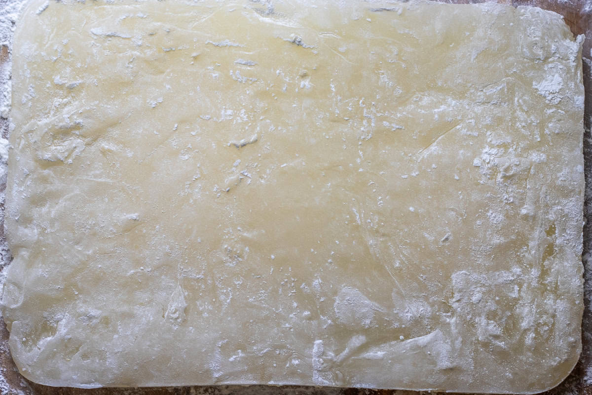 Turkish delight is cooled and ready to cut