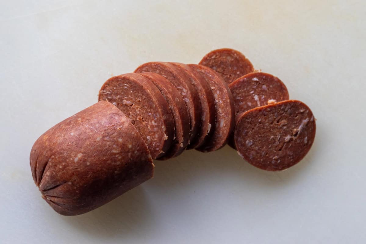 sliced sucuk