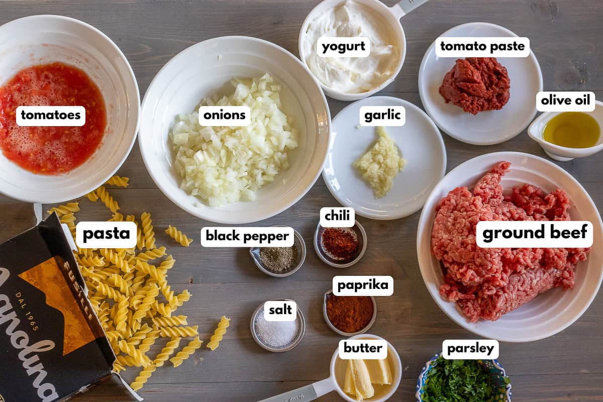 labelled picture of ingredients for kiymali makarna