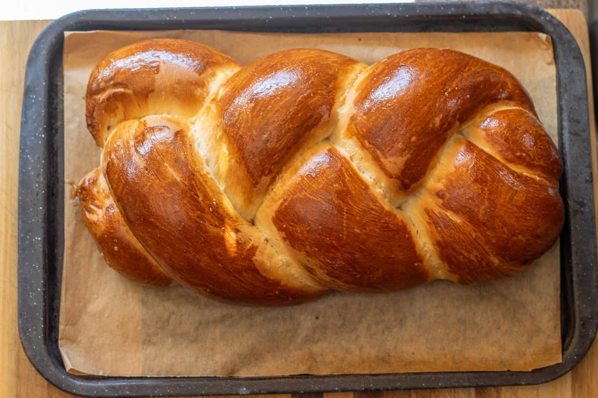 butterzopf after baking for 30 minutes