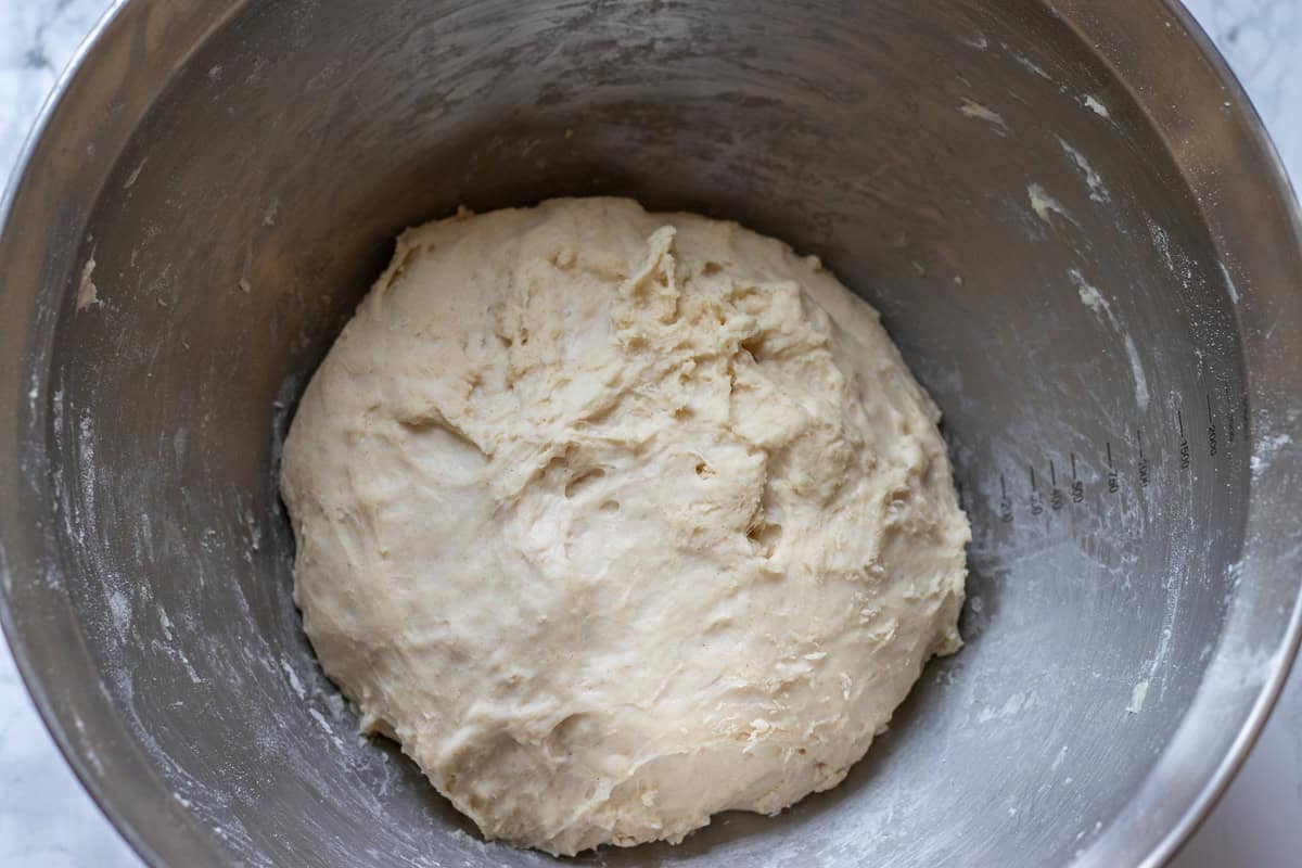 pisi dough before rising