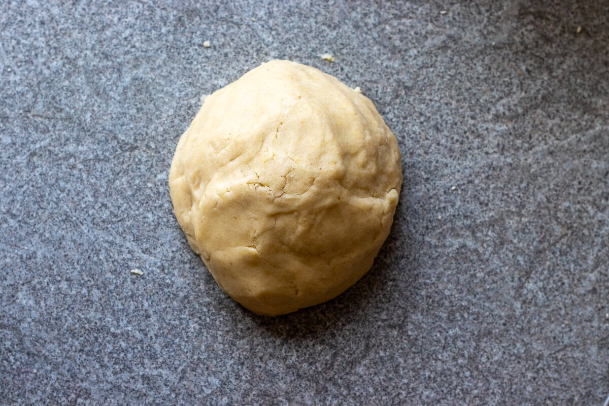 the dough for kandil simidi